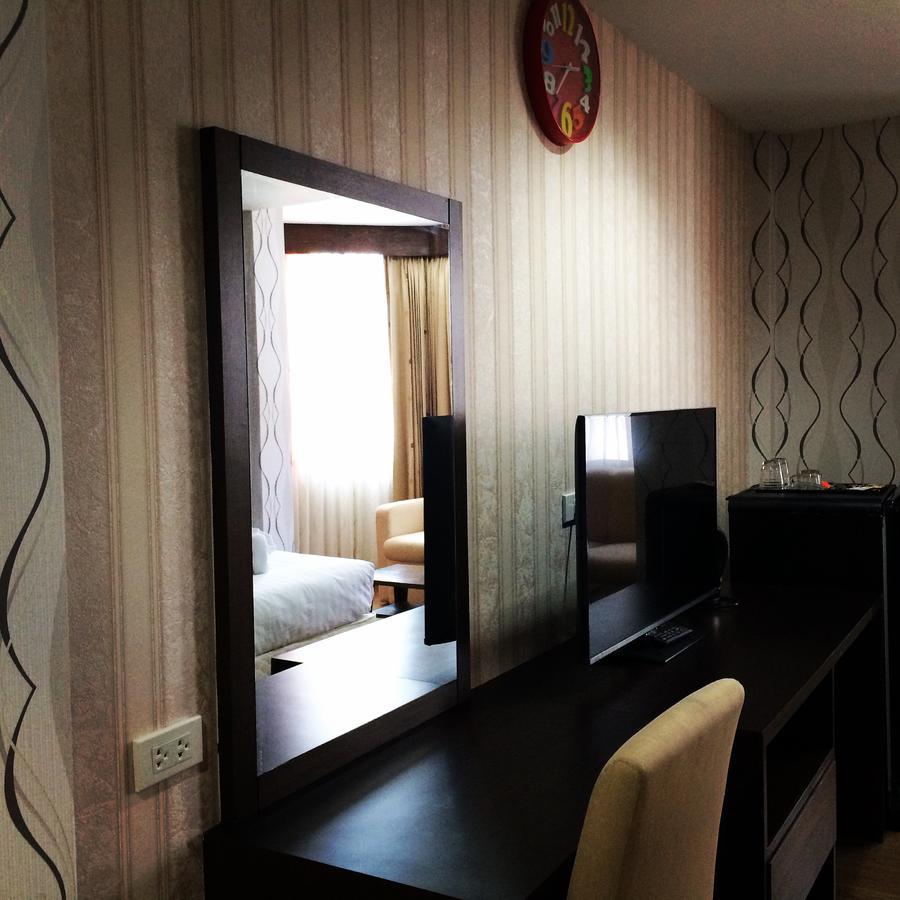 Iraqi Hotel Makkasan Exteriör bild
