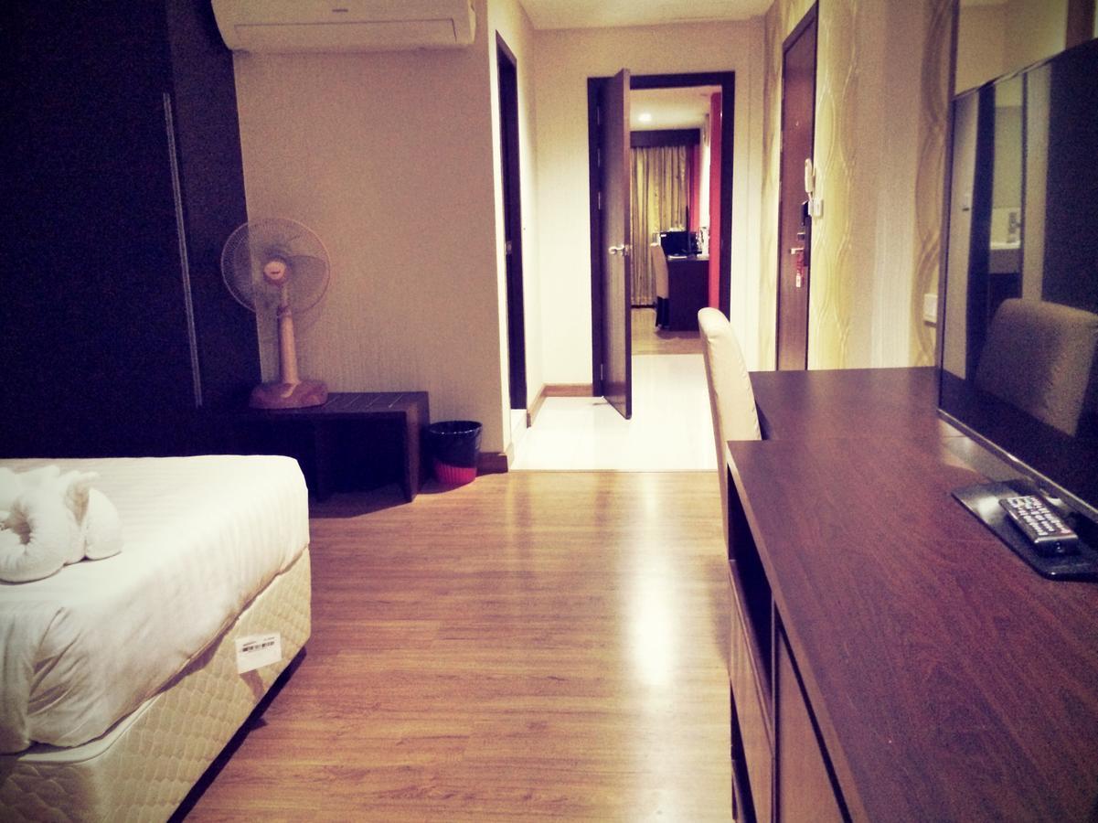 Iraqi Hotel Makkasan Exteriör bild